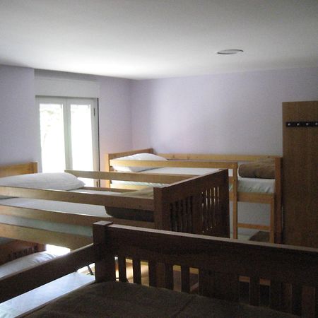 Albergue Turistico Rio Aragon Canfranc Ngoại thất bức ảnh